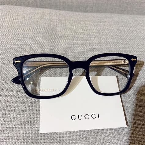 kính cận gucci.